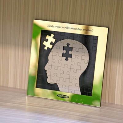A jigsaw puzzle head represents thinking.